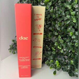 NEW Dae Cactus Fruit 3-in-1 Styling Cream + Taming Wand